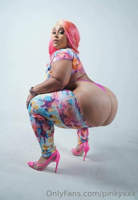 PinkyXXX meilleur modèle des photos