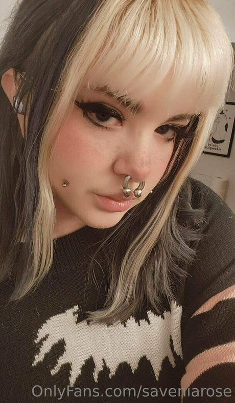 saveniarose jolie star du porno archive