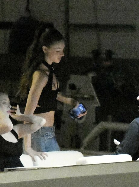 Nicola Peltz modèle exclusif image