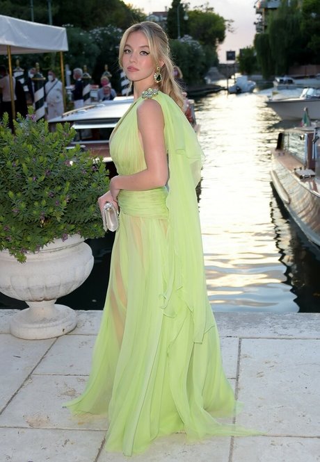 latina solo onlyfans haute qualité parfait des photos