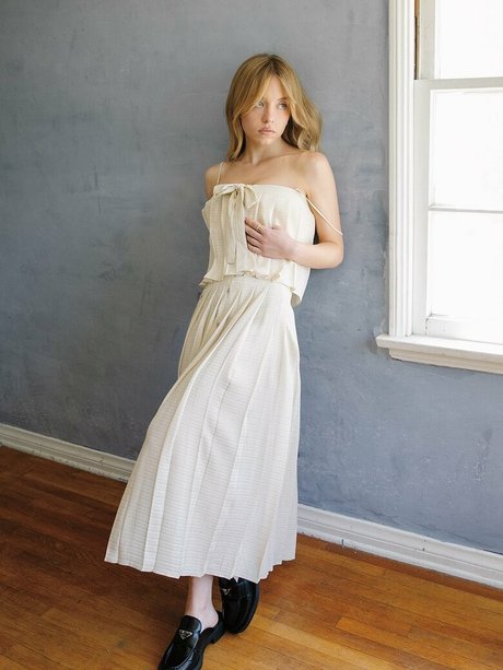 blonde au gros cul onlyfans chaud et sexy images