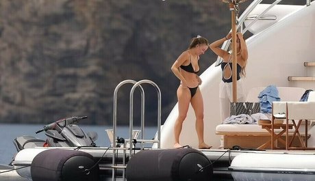 énorme gode onlyfans art chaud des photos