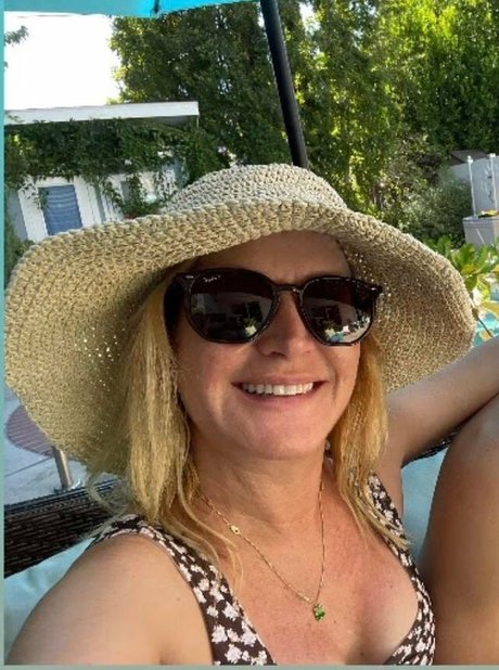 Angela Kinsey haut étoile des photos