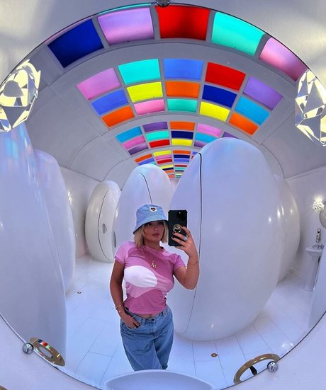 Millie Gibson étoile exclusive galeries