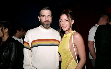 Christa Brittany Allen modèle exclusif des photos