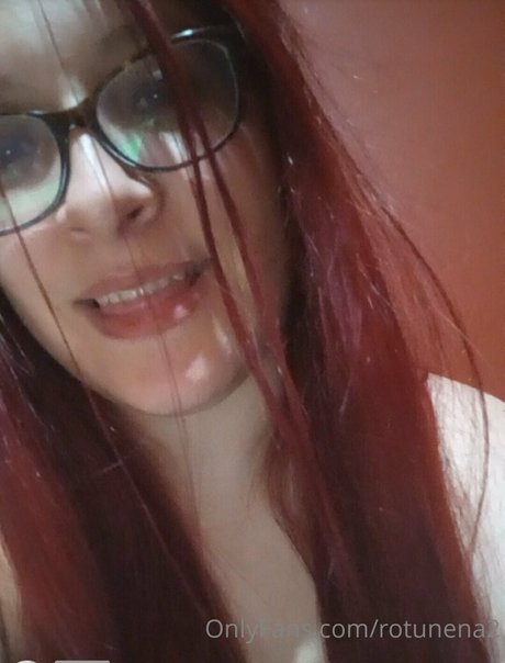 rotunena2 belle star du porno des photos