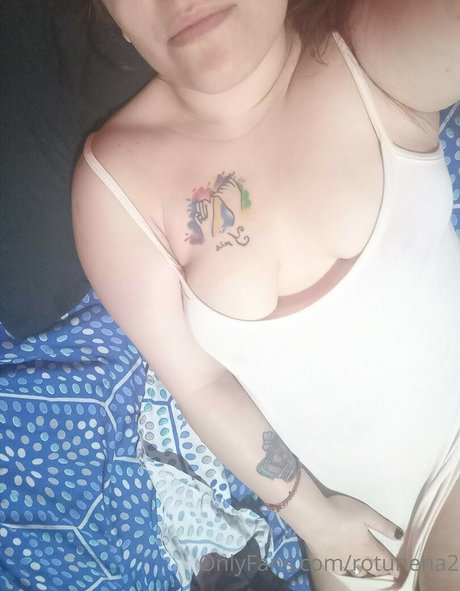 rotunena2 haut étoile collection