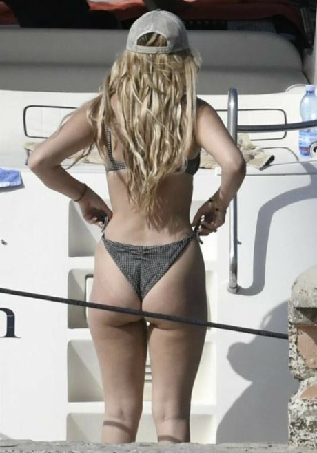 Millie Bobby Brown modèle parfait photos