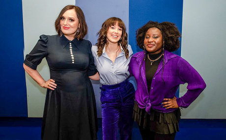 Millie Bobby Brown haut modèle galeries