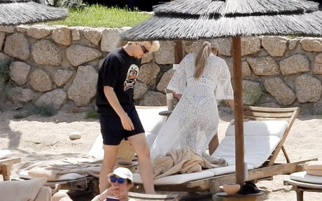 Millie Bobby Brown star du porno parfaite archive