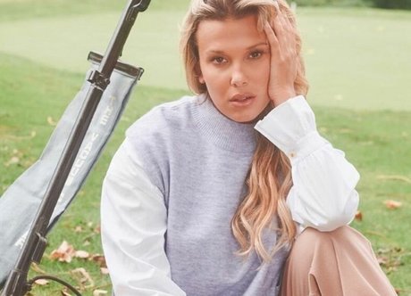 chaton courbé onlyfans pornographique en haute définition img