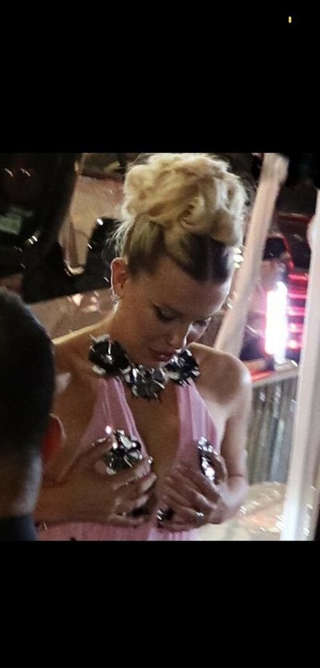 Millie Bobby Brown étoile exclusive photo