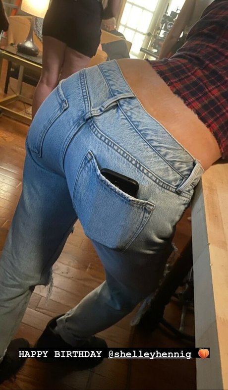 Shelley Hennig star exclusive collection