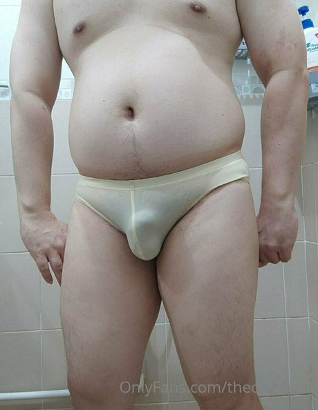 theory bear jolie actrice photos