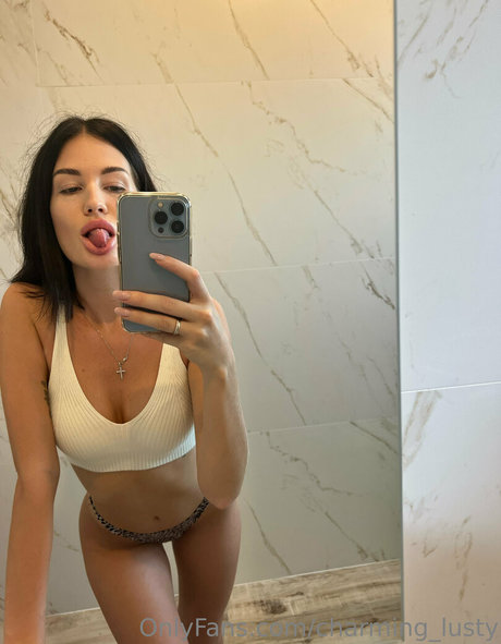 lusty stabber modèle nu galeries