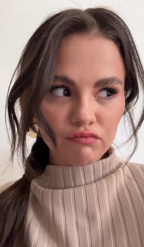 éjacule sur la langue onlyfans parfait nu des photos