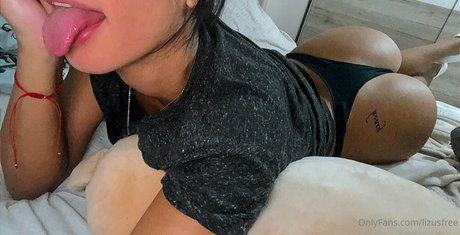 pom-pom girl asiatique onlyfans belle sexy galerie