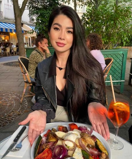 CarolineKwan star du porno chaude archive