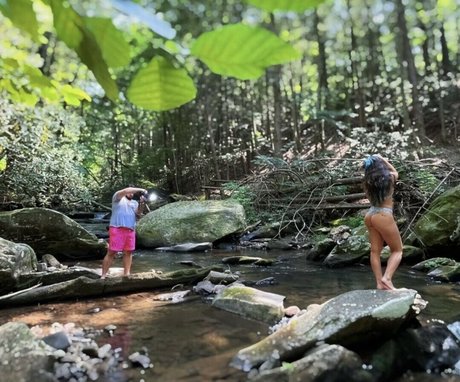 mariée onlyfans assez nue des photos