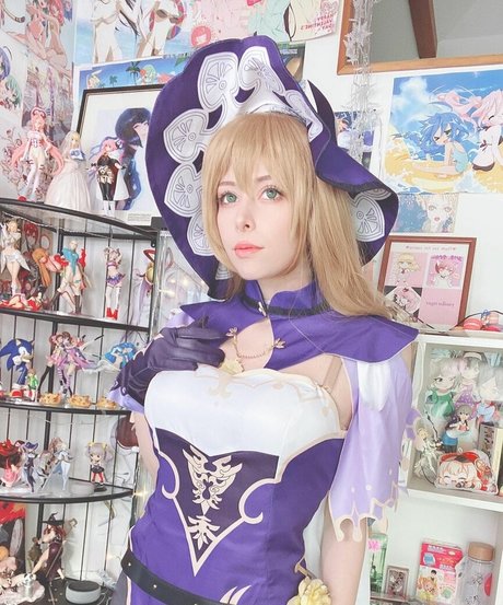 Yuriko Tiger modèle pornographique image