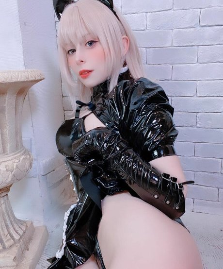 Yuriko Tiger art modèle galerie