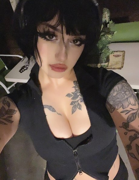 Redroomromance modèle magnifique galeries