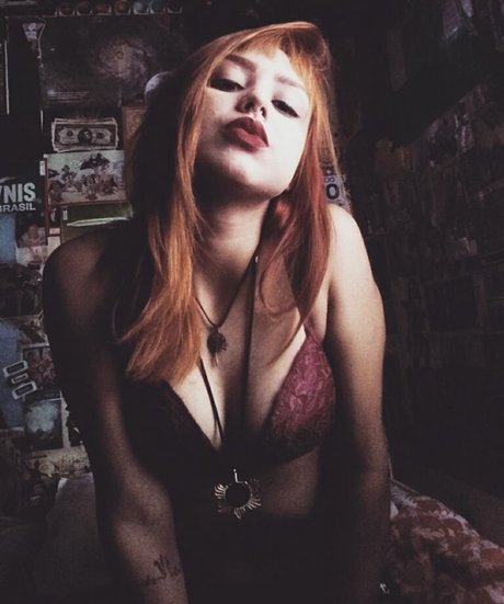 pieds de grand-mère uniquementfans adulte de haute qualité archive