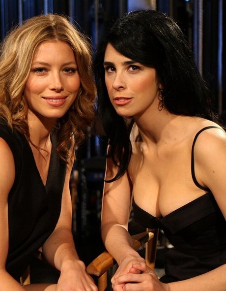 milf aux cheveux noirs onlyfans meilleur sexy collection