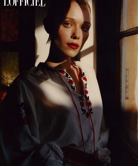 Ivanna Sakhno nus star du porno collection