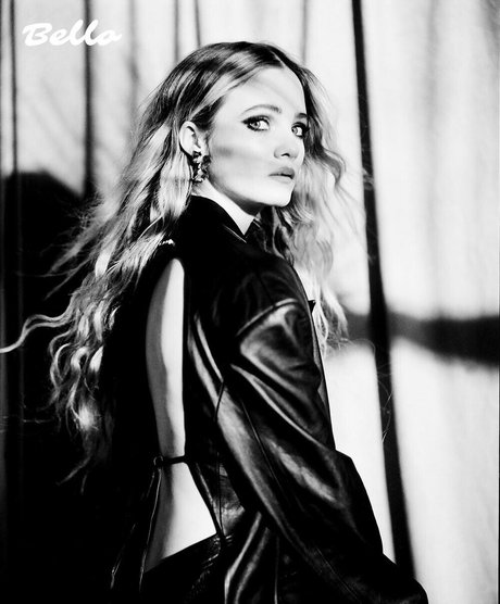 filles célèbres onlyfans nu érotique collection