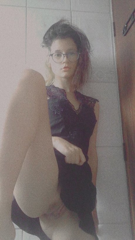 baisers lesbiens onlyfans hd gratuit images