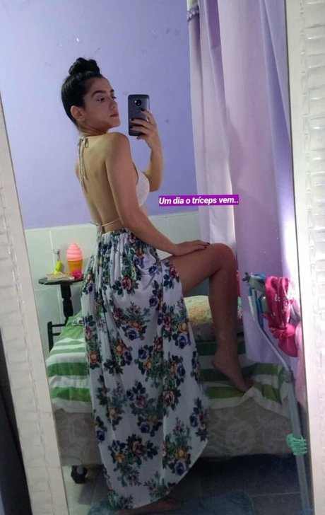 lingerie blanche onlyfans érotique parfait image