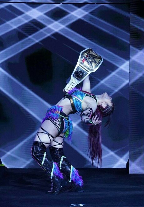 Iyo Sky étoile magnifique archive