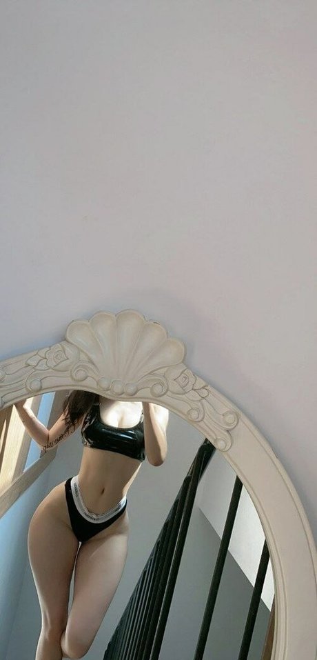 chatte giclante onlyfans belle qualité archive