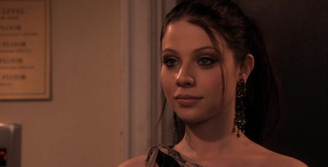 Michelle Trachtenberg modèle érotique archive