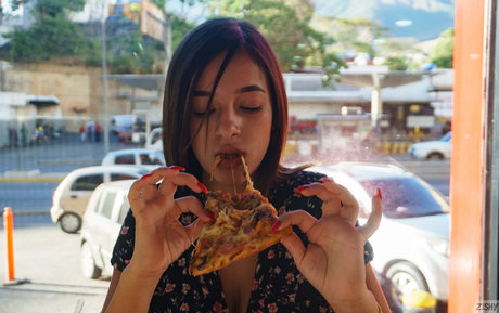 maman latine onlyfans pornographique érotique img