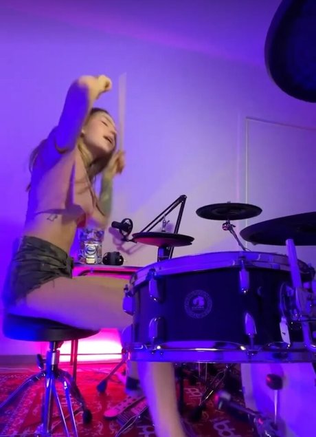 Kristina Rybalchenko actrice exclusive image