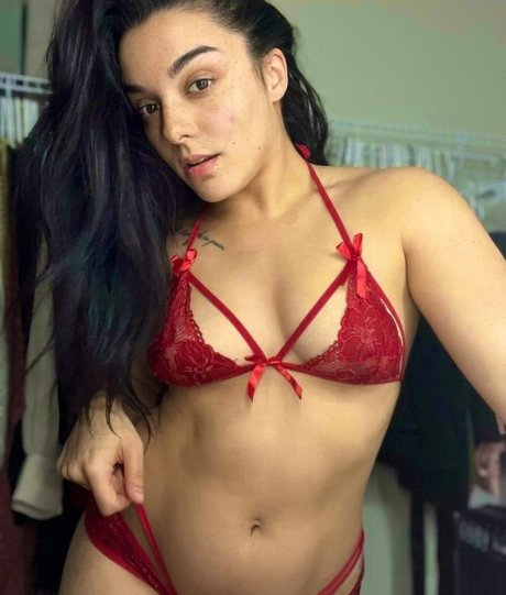 Deonna Purrazzo modèle magnifique archive