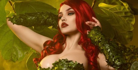 blonde au gros cul onlyfans plutôt sexy archive