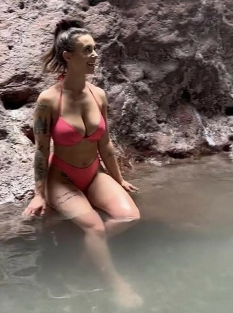 Maddison Noel modèles nus archive