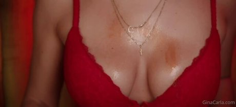 Gina Carla star du porno exclusive photos