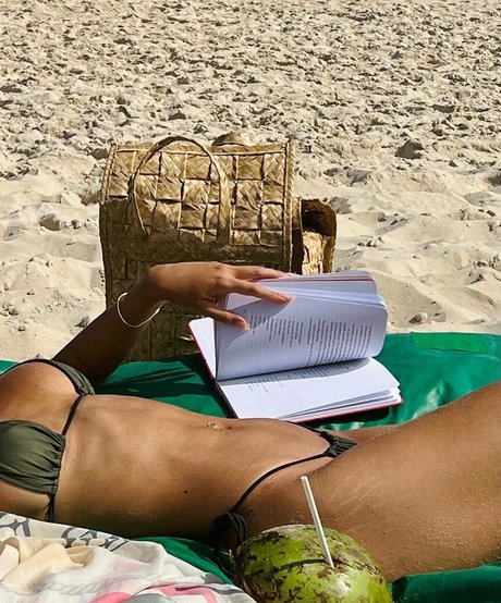 Rafa Kalimann étoile adulte photo