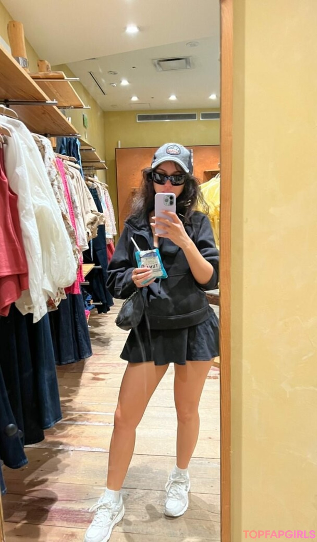 Sssniperwolf modèle porno img