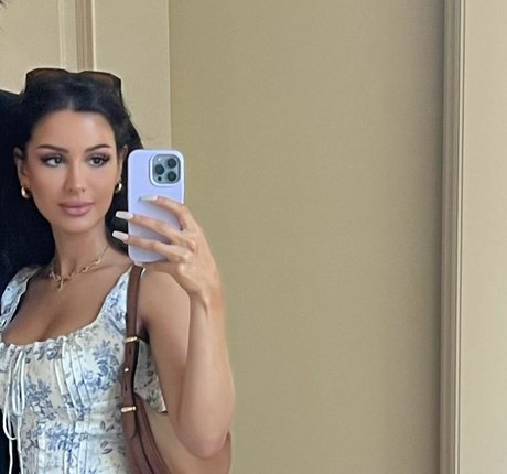 Sssniperwolf art étoile img