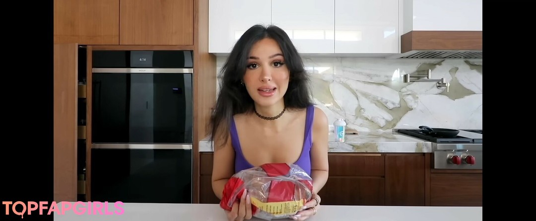 Sssniperwolf modèle chaud image