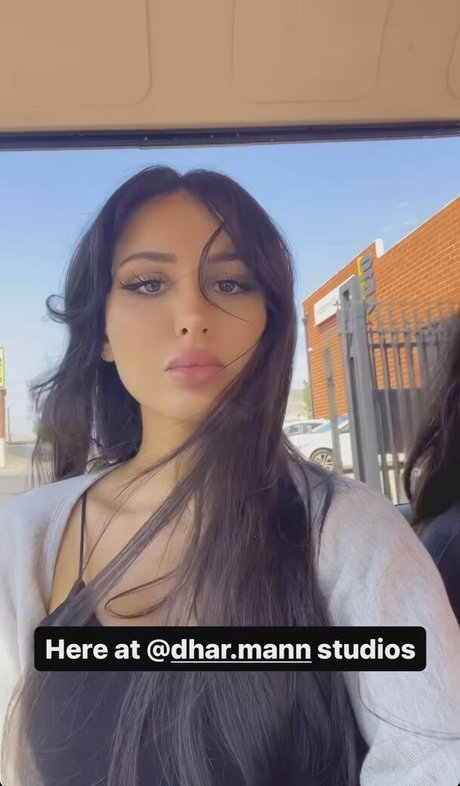 Sssniperwolf belle star du porno image