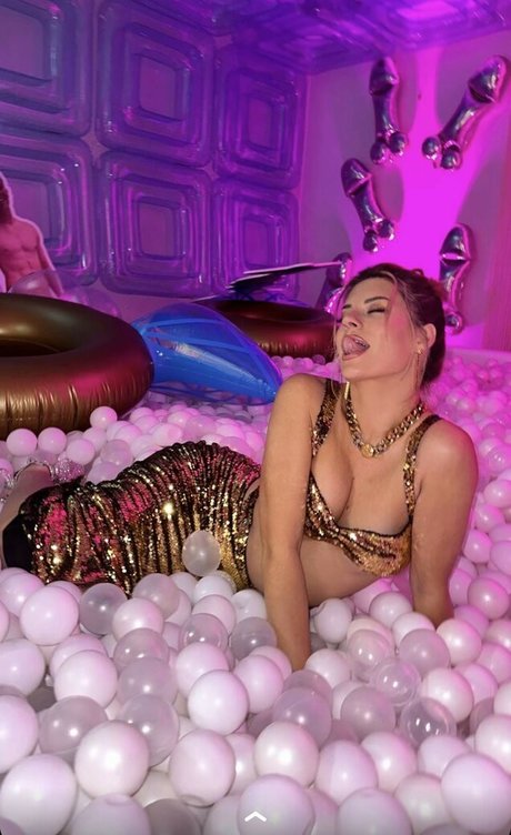 rousse au gros cul onlyfans pornographique parfait image