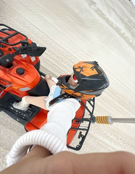 Eeeveenara modèle meilleur photos