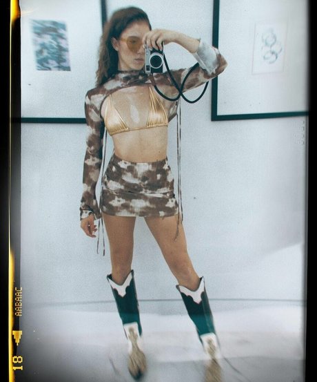 Alanna Jade Taylor star du porno nue archive