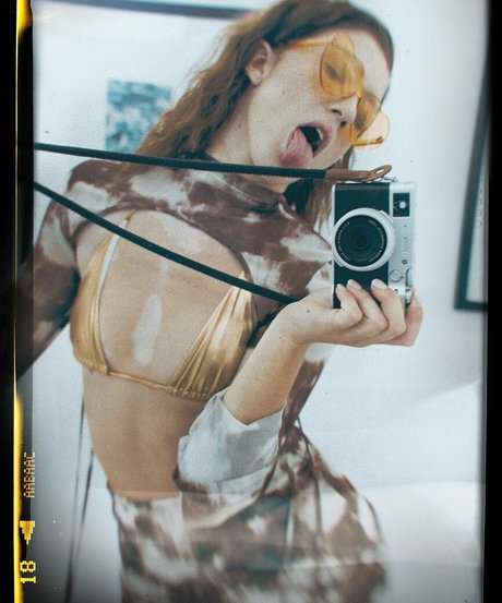 Alanna Jade Taylor modèle artistique photos